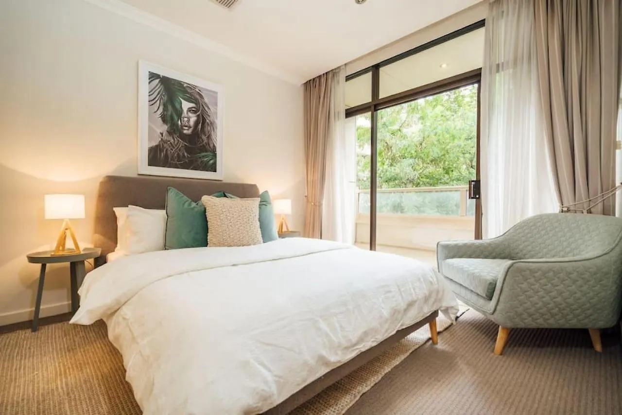 Serene On Grenfell Adelaide Apartment