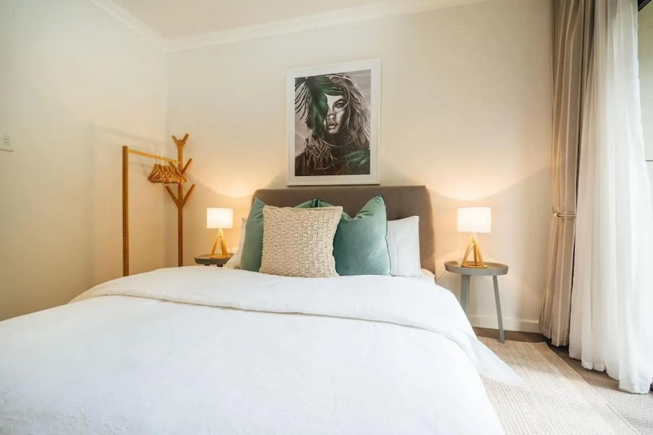 Serene On Grenfell Adelaide Apartment