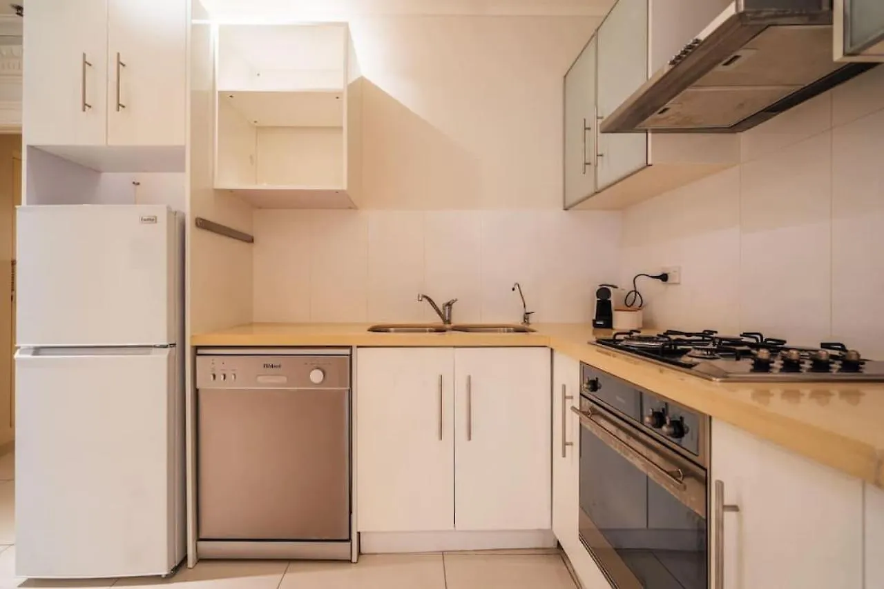 Apartment Serene On Grenfell Adelaide Australia